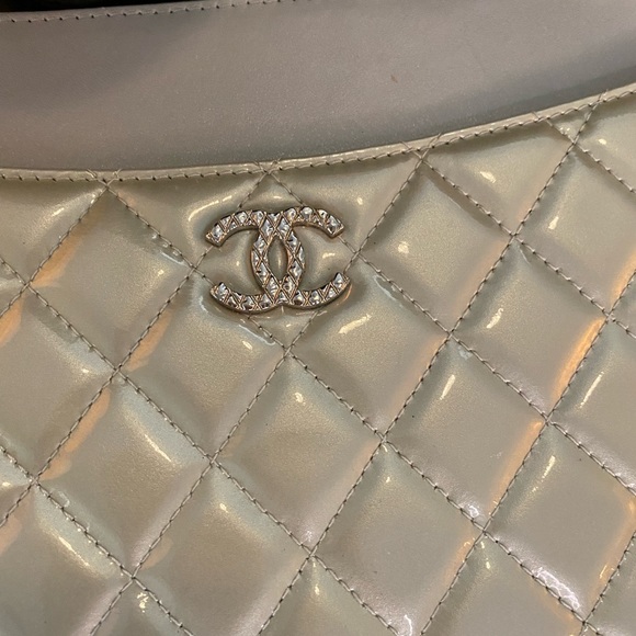 auth Chanel iPad folio case green Verona brilliant - Picture 3 of 5